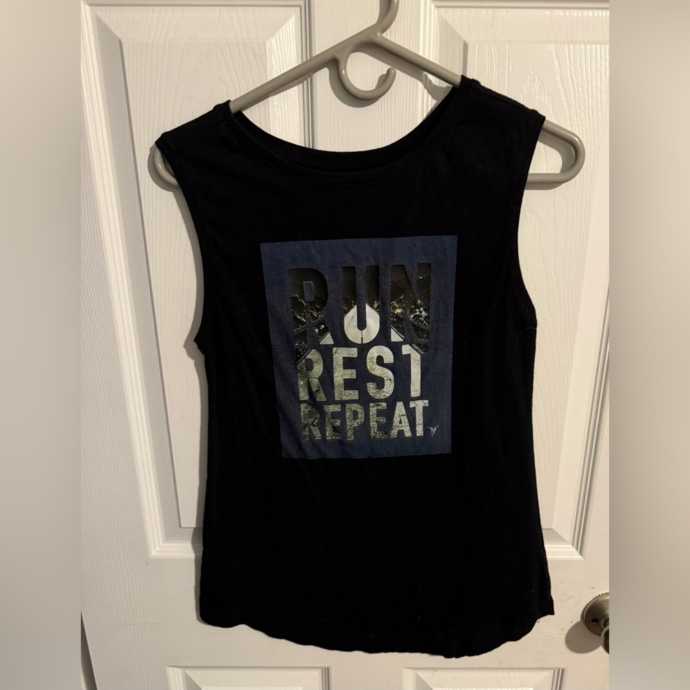 Old Navy Black Sleeveless Graphic Tee